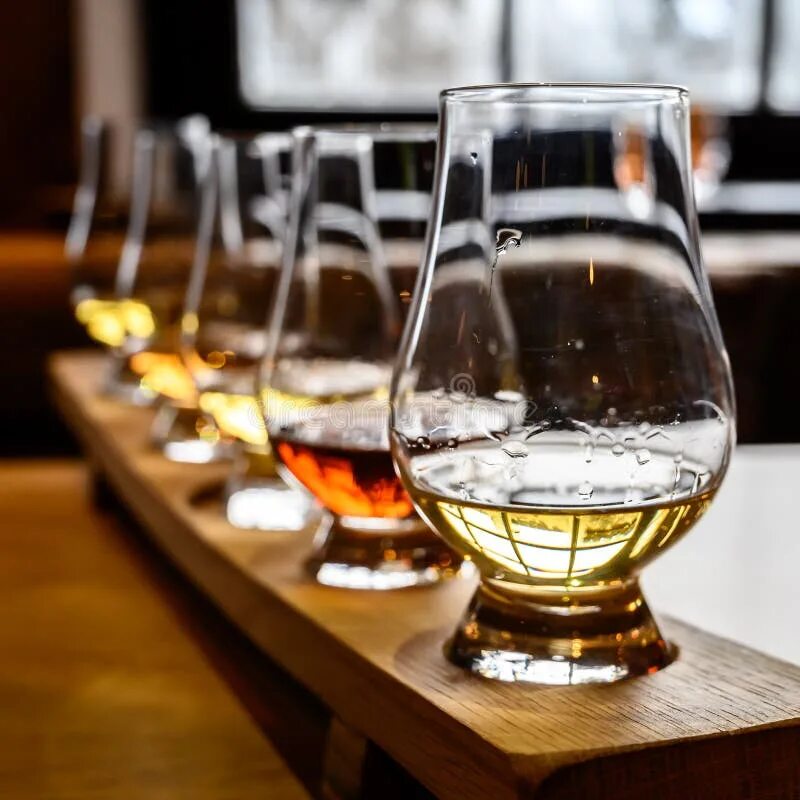 Фестиваль виски в шотландии. Scotland whiskey. Дегустация виски. Дегустация виски. Whisky tasting.