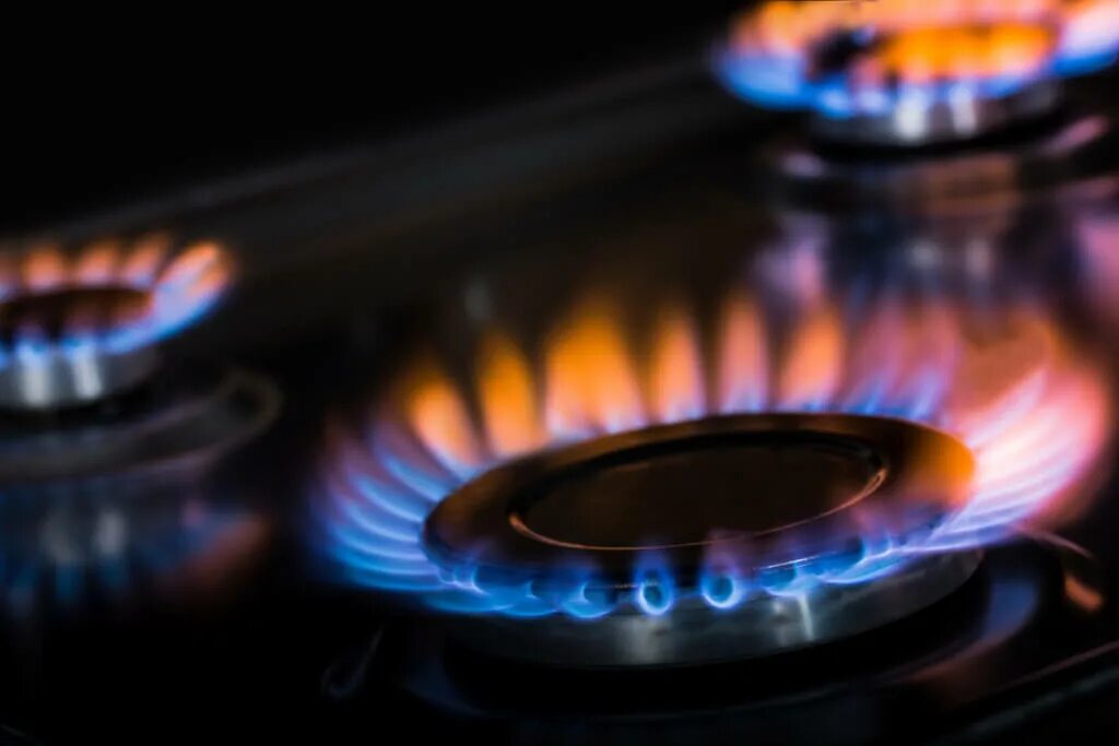 Огонь газовой плиты. Пламя газовой плиты. природный газ. газовая плита сток. газовый огонь.