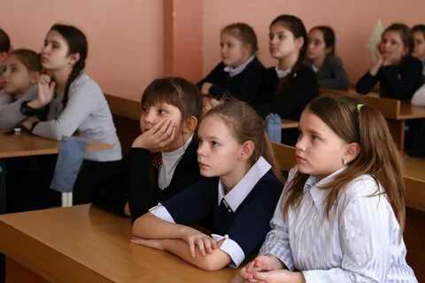 В классе 26