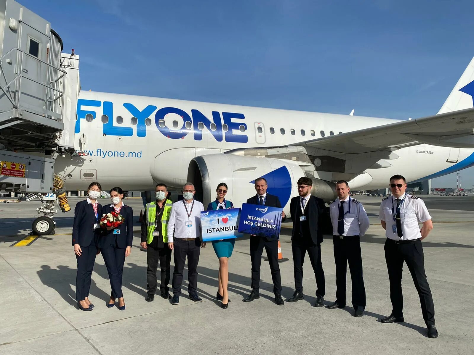 Флайоне. Авиакомпании flyone Armenia. Flyone Молдова. Flyone Кишинев. Flyone Armenia самолеты.