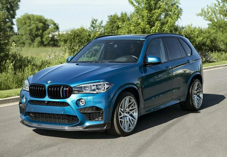 Bmw x5 цвета. BMW x5 f85. BMW x5m 2015. BMW x5 m Blue. BMW x5 f15 синий.