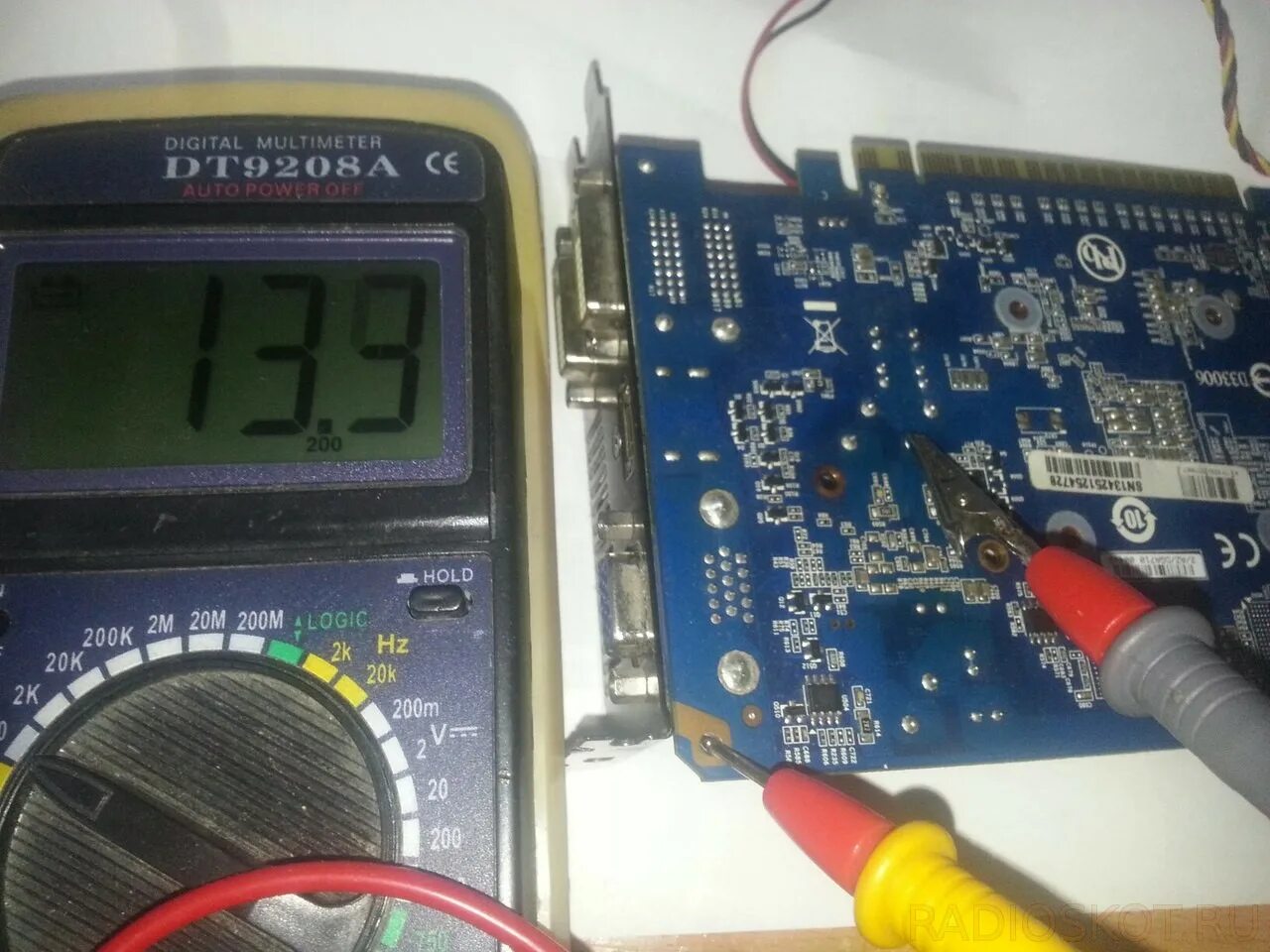 Asus gtx 1080ti плата. Gtx 1080 ti сгорела. Gtx 1080 ti память. Colorful fx5200 128mb. Rx 580 gigabyte 4gb разъемы.