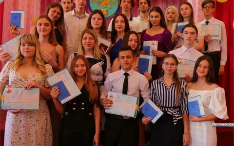 Выпускники 9 класса получили аттестаты