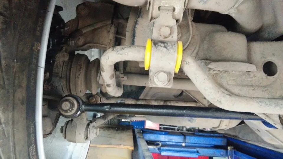 Подвеска тойоты калдины. Подвеска тойота калдина 210. подвеска тойота калдина 215. toyota caldina 210 подвеска. подвеска тойота калдина 210 кузов.