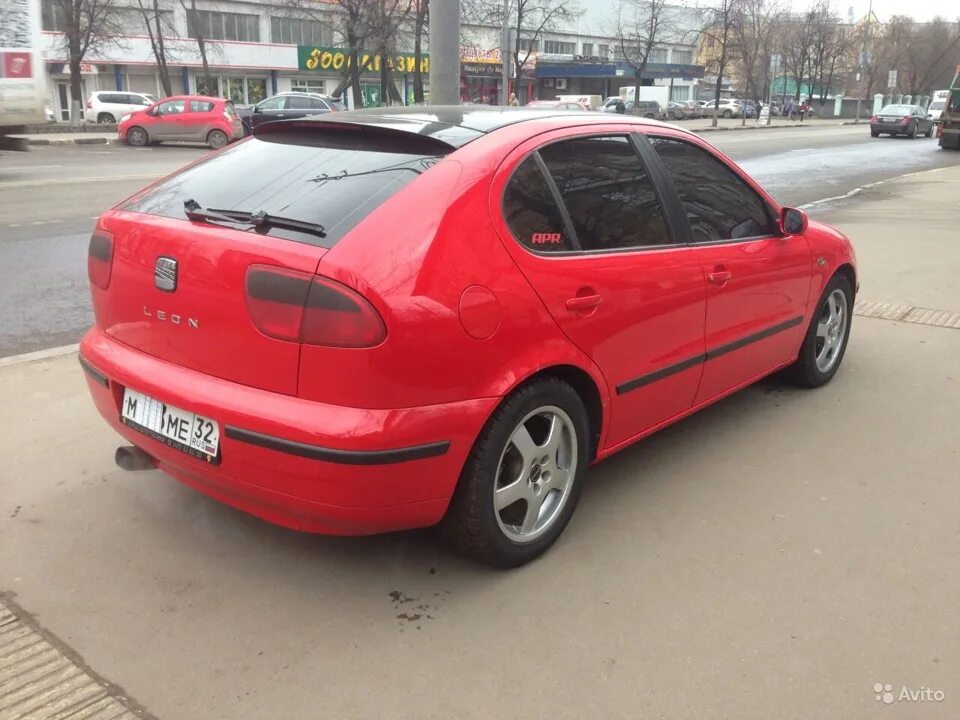 Сеат 2000 года. Seat Leon 2000. Seat Leon mk1. Seat Leon 2000 салон.