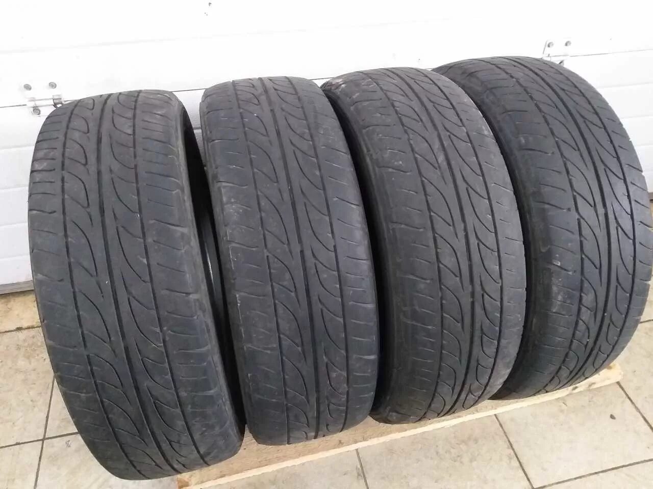 Резины б у на авито 16. Dunlop 205 55 16. 205/60 Р16. Dunlop 703. 205/60/16 Данлоп lamans.