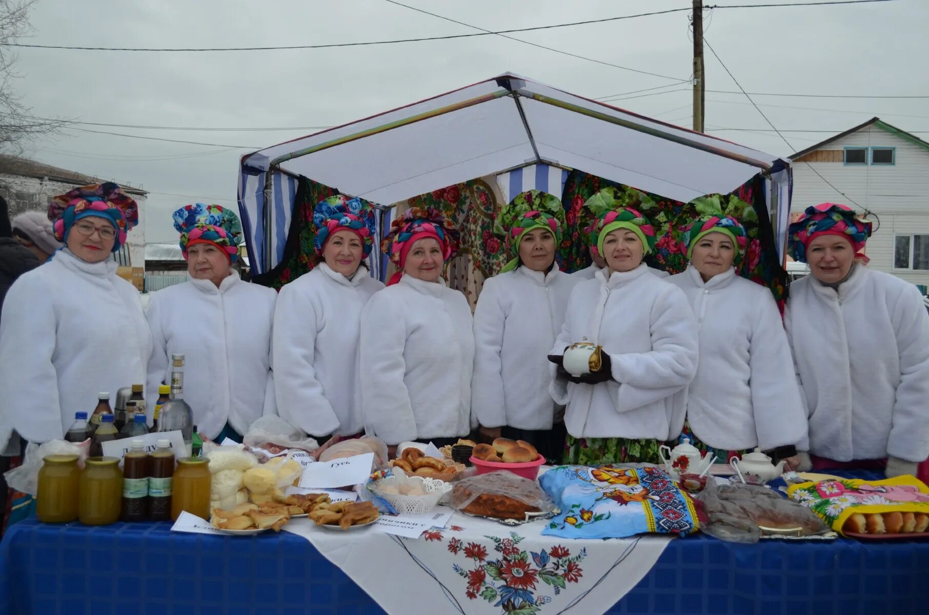 Щедрая ярмарка. Ярмарка фото. Щедрая ярмарка. Выставка щедрый стол. Осенняя ярмарка в школе.