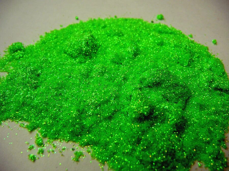 Какая кислота зеленая. Зеленый порошок наркотик. Зелёный кристаллический порошок. Наркотический порошок зеленого цвета. Соль зеленого цвета.