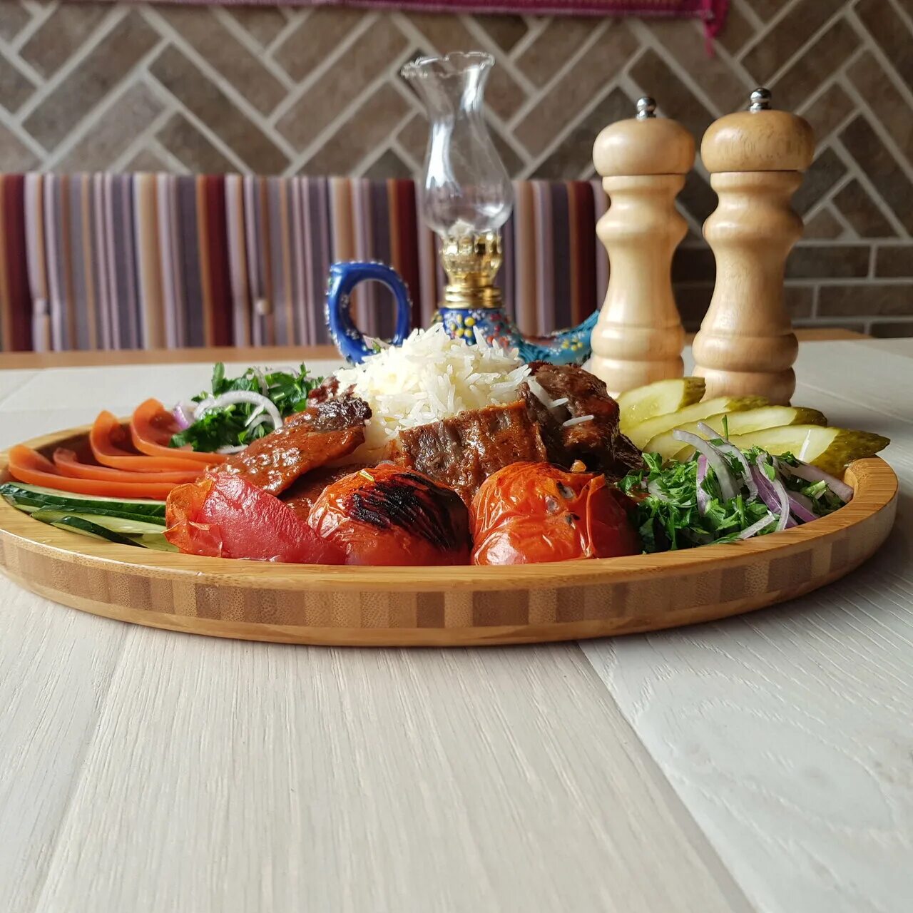 Сицилия роллы. Дагестанские блюда на столе. Пиде варианты начинок. Махачкала блюдо. Еда в махачкале.