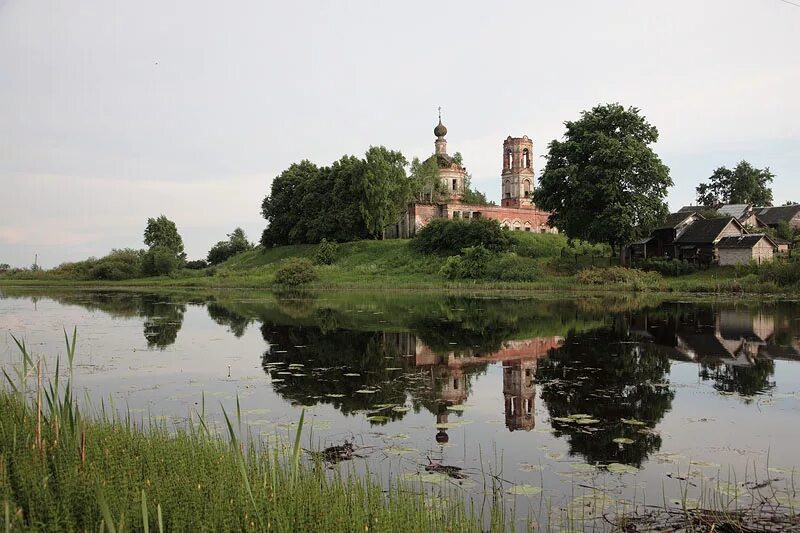 Николо перевоз. Церковь рождества пресвятой богородицы в николо-перевозе. Николо-перевоз ярославская область. Церковь рождества пресвятой богородицы в николо-перевозе. Николо перевоз база отдыха.