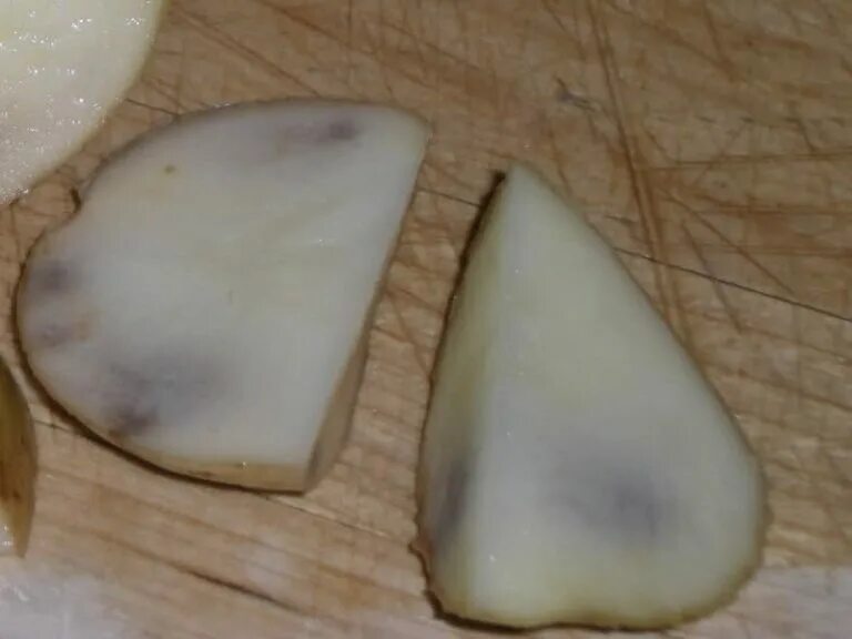 Чернота в середине картошки. Почему в нутри. Черная гниль внутри картофеля. Почему в нутри. Этиология и патогенез ишемической болезни.