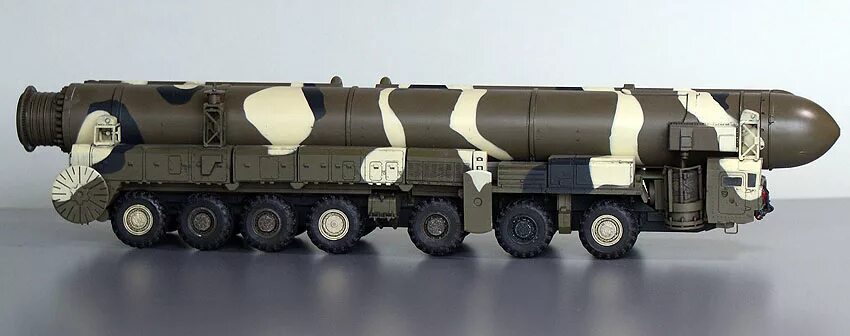 Тополь б 1. Тополь м 1/72. Модель Ярс 1/35. Модель Тополь м 1/72. РС-24 Ярс модель звезда.