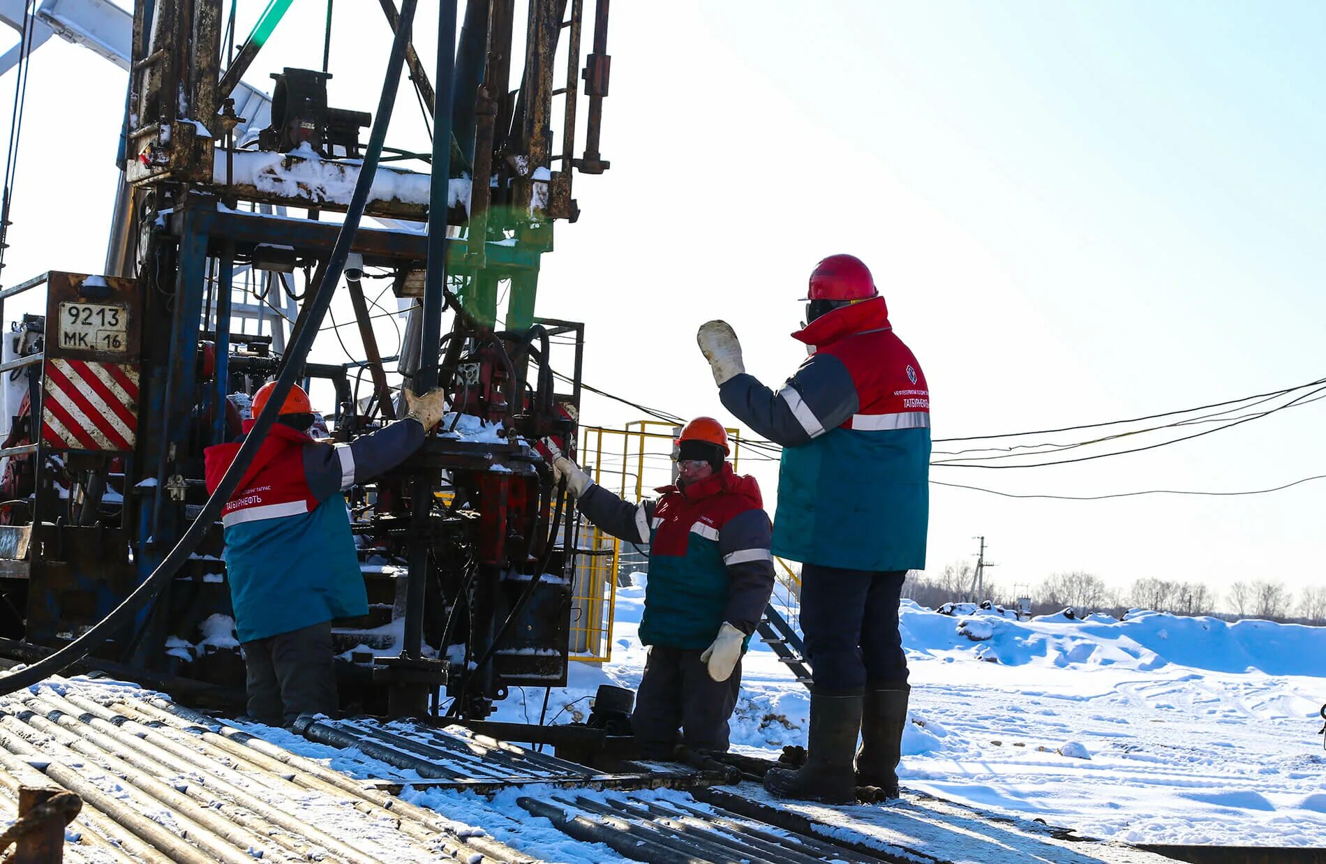 буровики фото. сайты буровиков. алексей зотов лукбелойл. буровые норильскгеология. сайты буровиков.