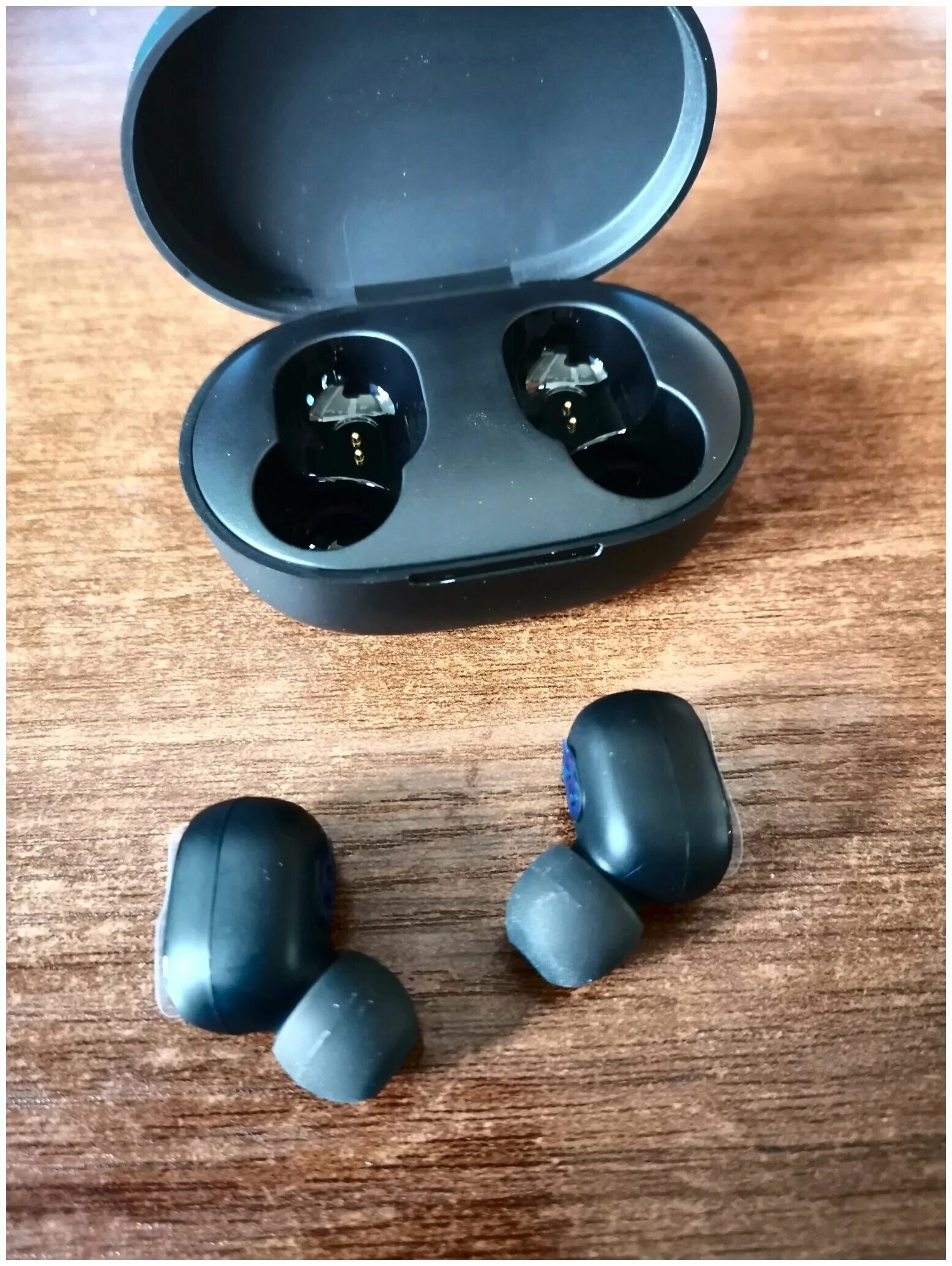 Сколько стоит оригинал беспроводных наушников. Наушники mi true Wireless Earbuds Basic 2. Наушники Xiaomi mi true Wireless. Беспроводные наушники Xiaomi mi true Wireless. Наушники Xiaomi mi true Wireless Earbuds.