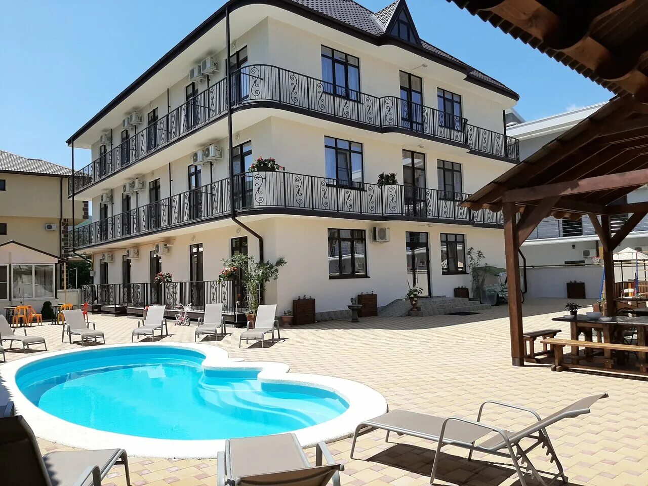 южная ночь кабардинка гостиница. видео отелей кабардинки. видео отелей кабардинки. южные ночи 4 кабардинка. гостевой дом asterias кабардинка.