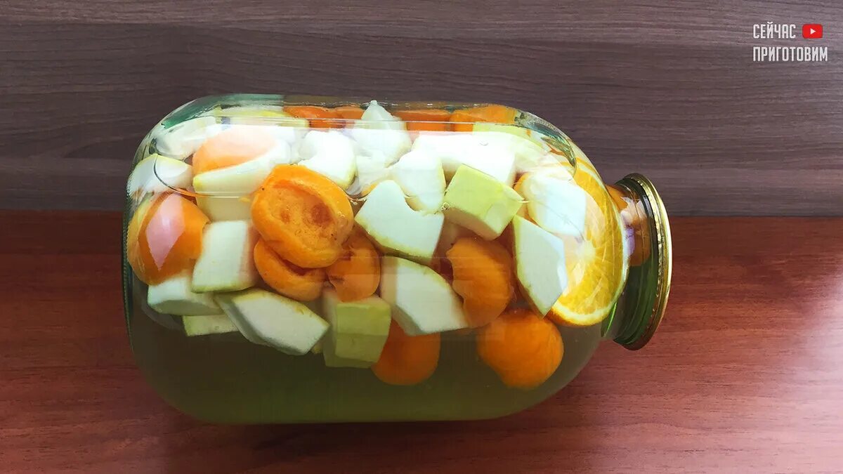 Компот из кабачков на зиму рецепты пальчики. Компот алыча с кабачками. кабачки в ананасовом соке. компот из кабачков со вкусом ананаса. компот из кабачков с апельсином.