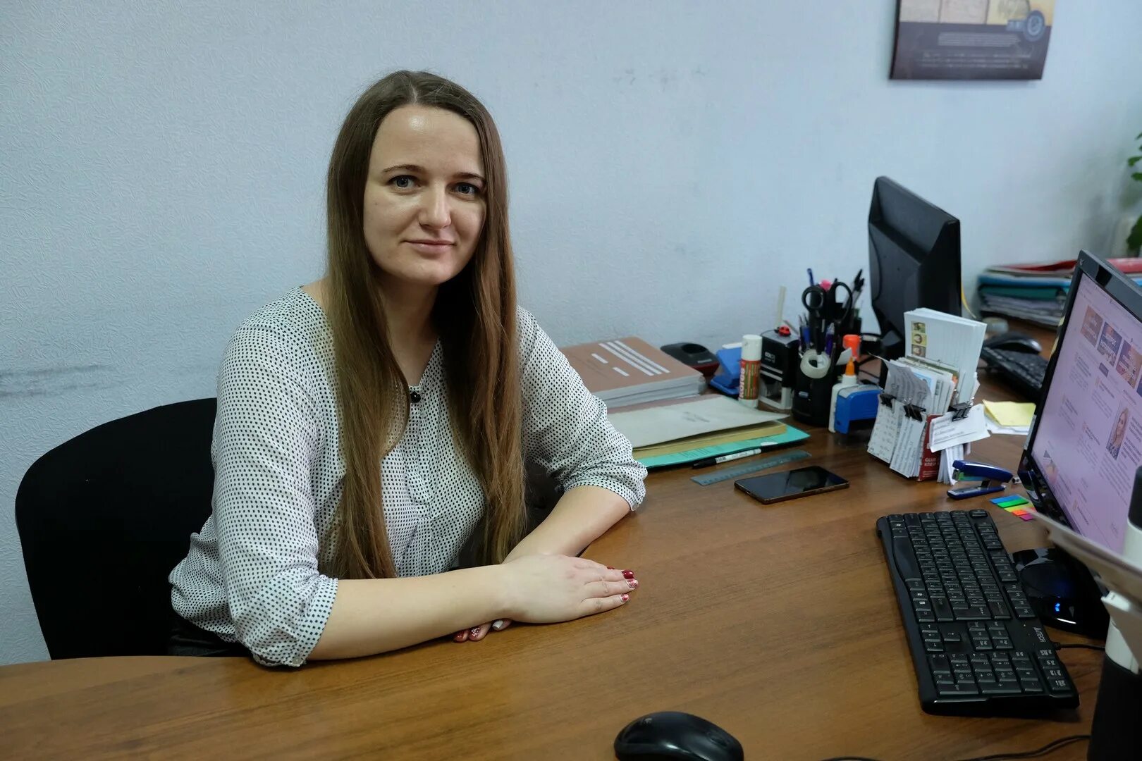 работник нотариальной конторы. работники нотариуса. анна груздева нотариус волгоград. работник нотариальной конторы. сидельникова нотариус.