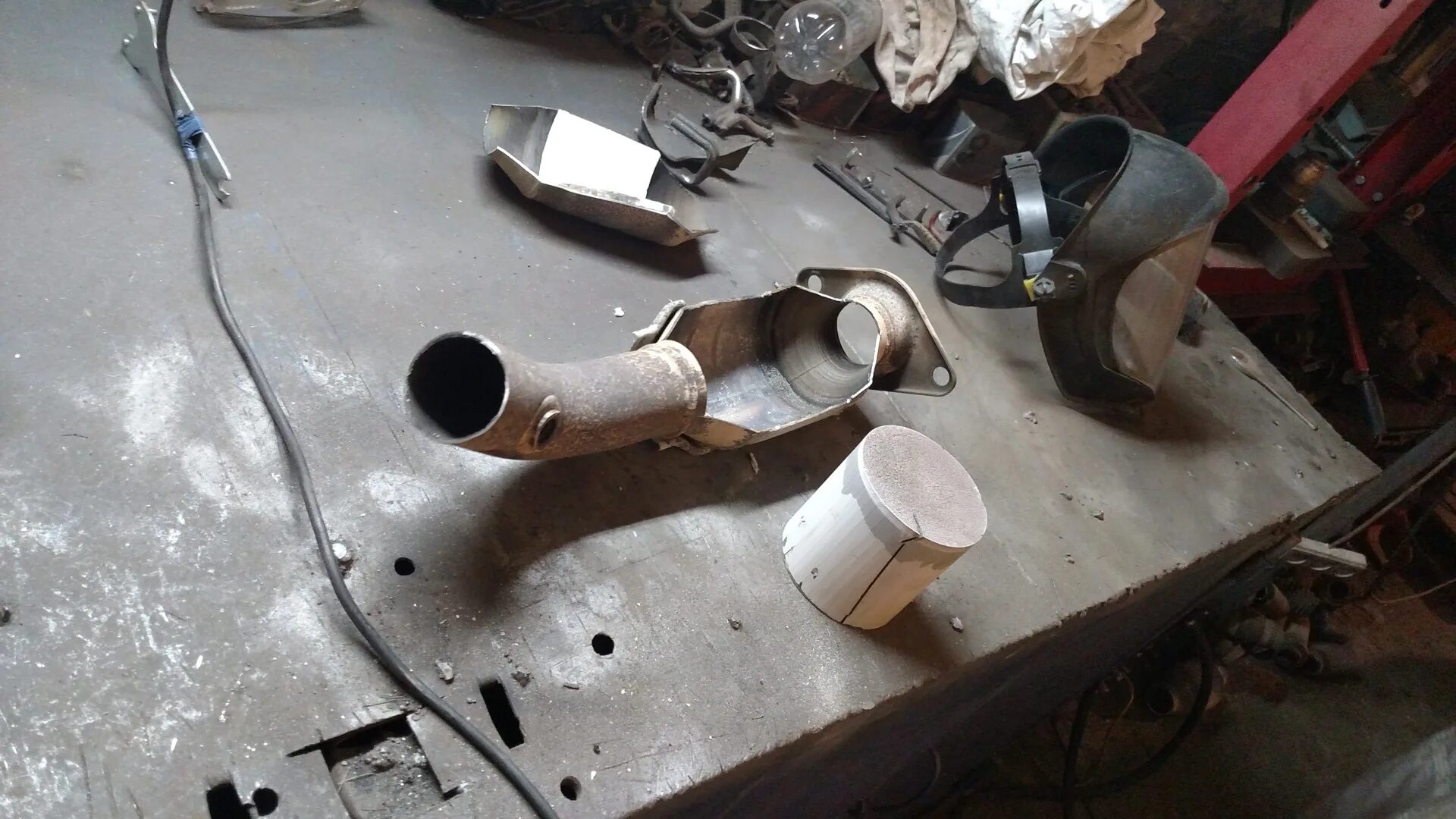 Катализатор матрикс. Катализатор hyundai matrix. Тойота матрикс 2003 катализатор. 8 катализатор. 4.