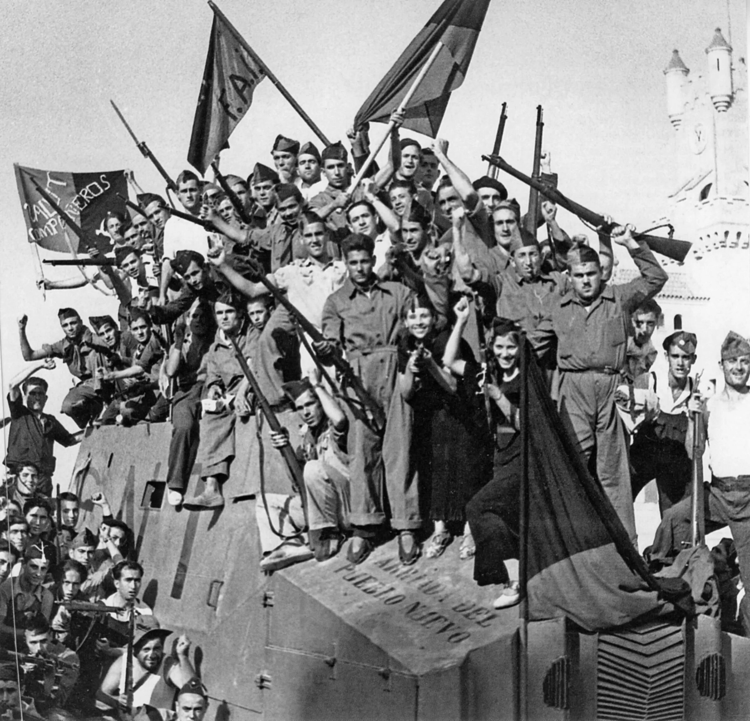 После победы республиканцев. Интербригады в Испании 1936-1939. Испания 1936.