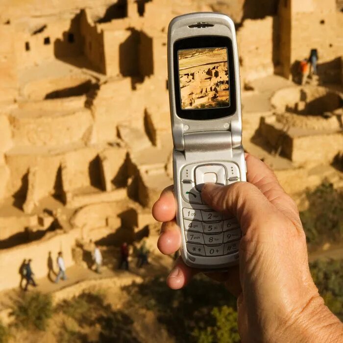 Up phones. Old Phone Camera. Мобильная съемка статус. Selfie Flip Phone.