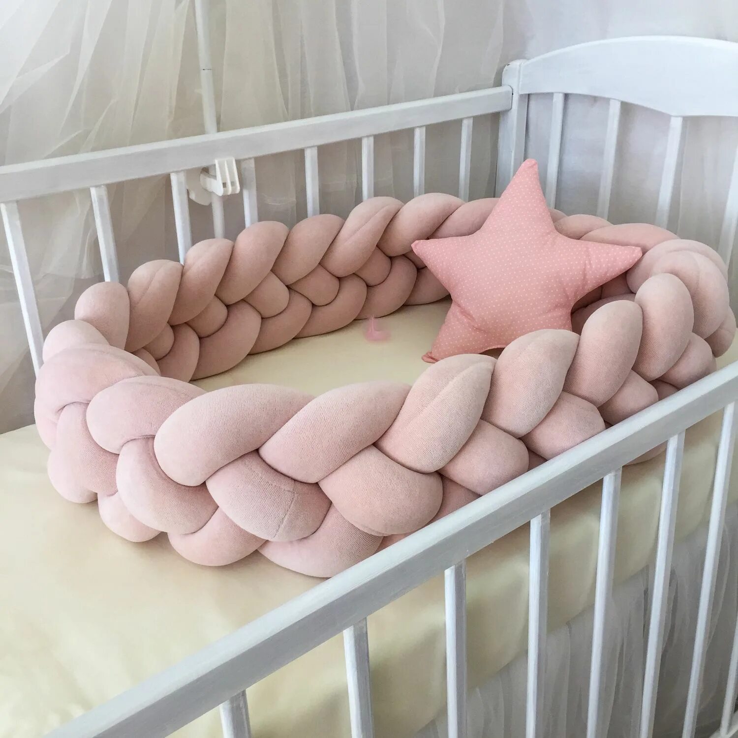 Бортик для кровати коса. Бортик косичка. Бортик косичка в кроватку. Бортик косичка. Бортик косичка.