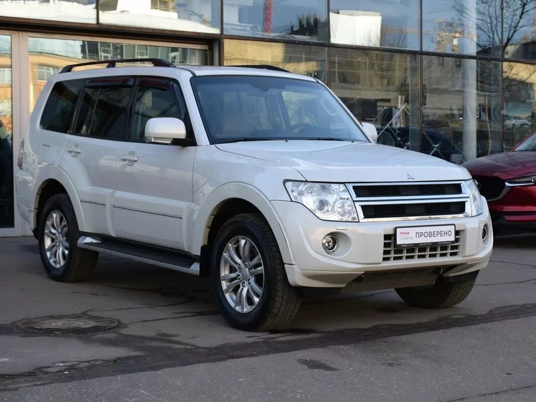 Мицубиси паджеро 2011. Мицубиси Паджеро 4 Рестайлинг 1. Mitsubishi Pajero 4 Рестайлинг. Mitsubishi Pajero IV Рестайлинг 2. Митсубиси Паджеро 4 первый Рестайлинг.