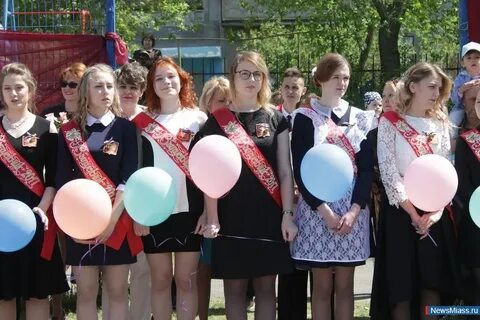 26 школьников