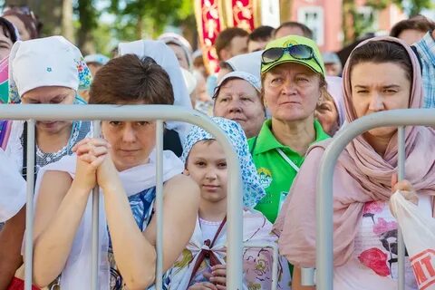 Сейчас идет век
