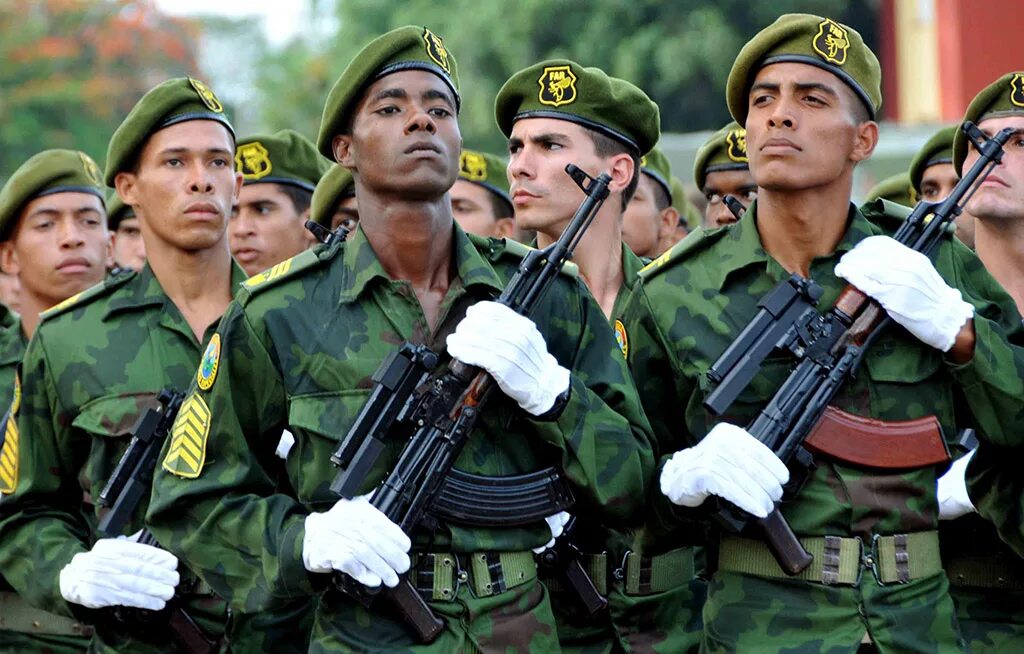 Чёрные осы спецназ Кубы. Куба армия спецназ. Кубинская армия спецназ. Армия Кубы.