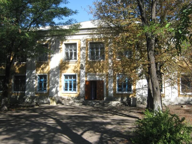 Школы донецка адреса