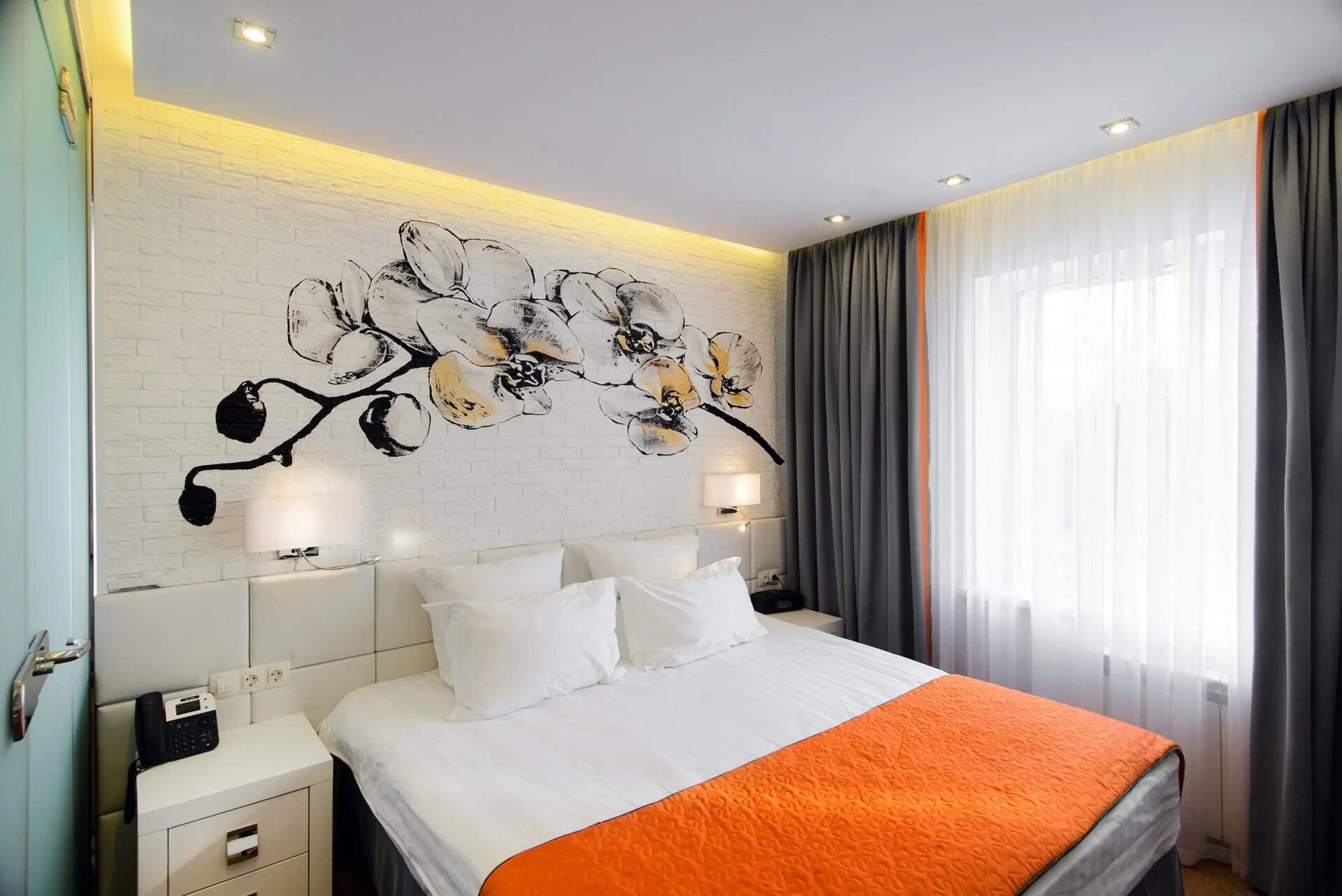 Ультра-современный интерьер квартиры от Bozhinovski Design Simple bedroom design
