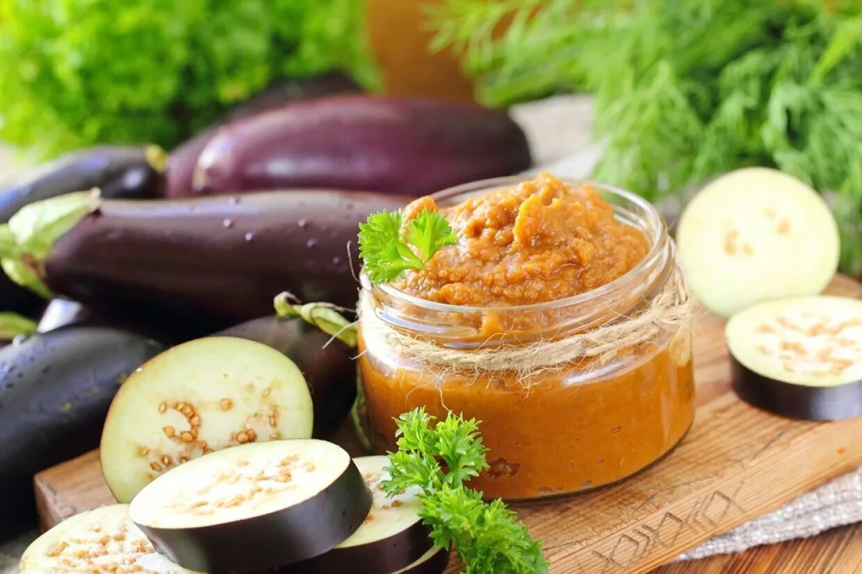 Икра из баклажанов. Один из самых вкусных и популярных рецептов