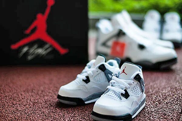 Nike Air Jordan 4 White. Кроссовки 4 года