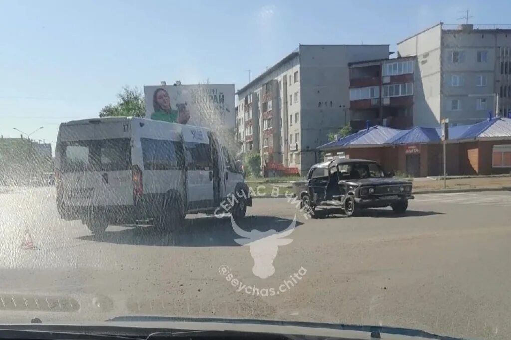 Маршрутка кск. 07.07.2022 ДТП Забайкальский край. ДТП В Чите с маршруткой 77.