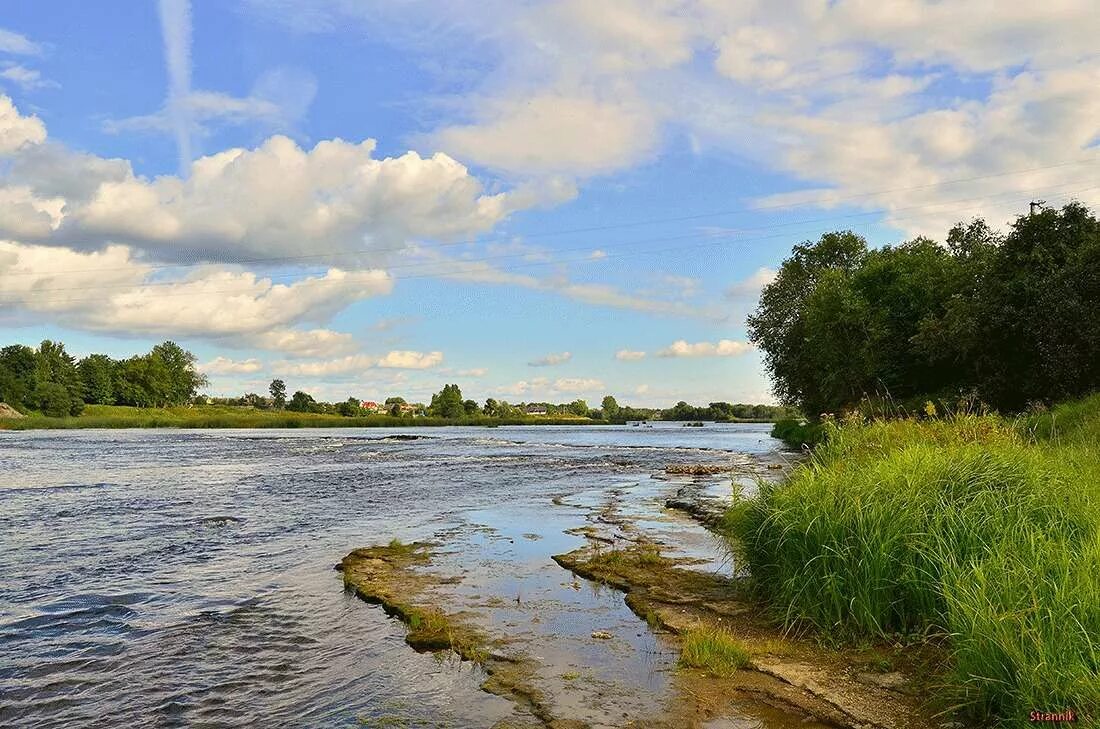 Река луга и человек