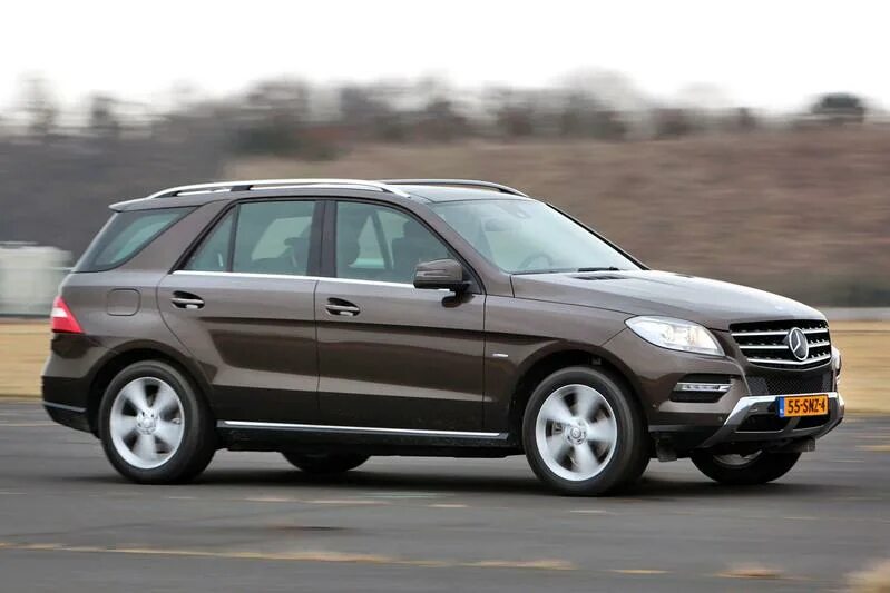 Mercedes ml 4matic. Mercedes-Benz ml 350 4matic. Mercedes Benz ml 350. Мерседес-Бенц ml 350 BLUETEC 4matic. Mercedes Benz ml 350 BLUETEC.