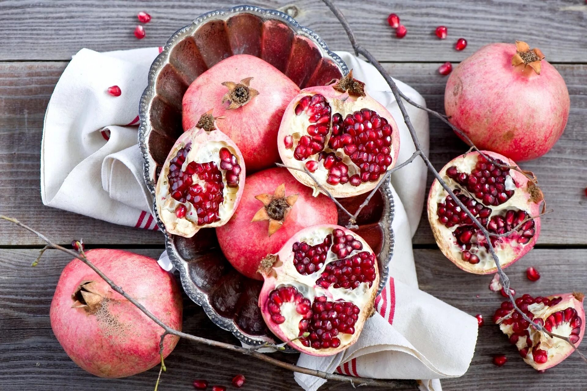 Как поставить гранат. Гранат гюлейша. гранат pomegranate. самаркандский гранат. натюрморт гранат.