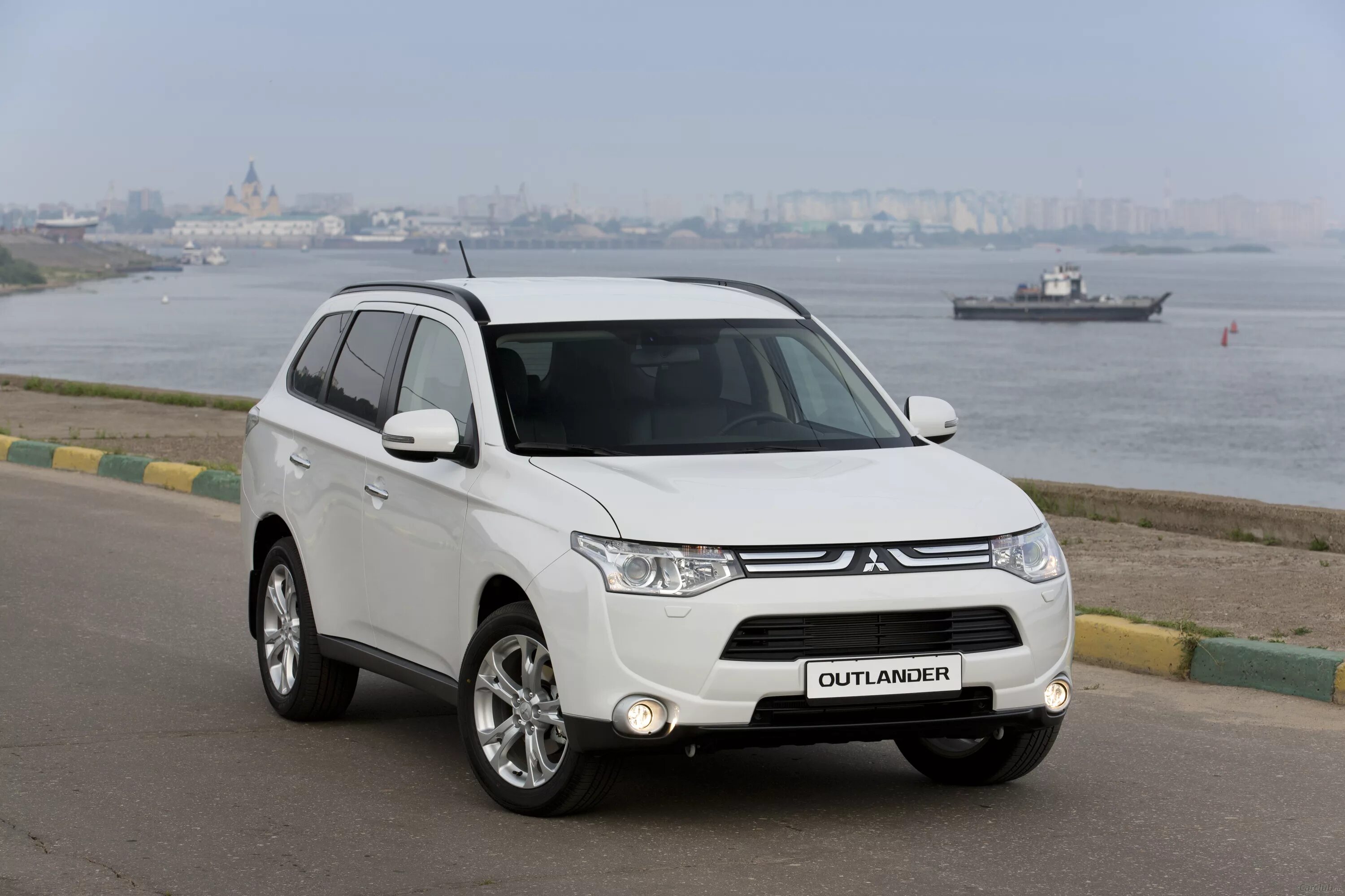 Митсубиси Аутлендер 2013. Mitsubishi Outlander 2013. Митсубиси Outlander 2013. Митсубиши Аутлендер 2013.