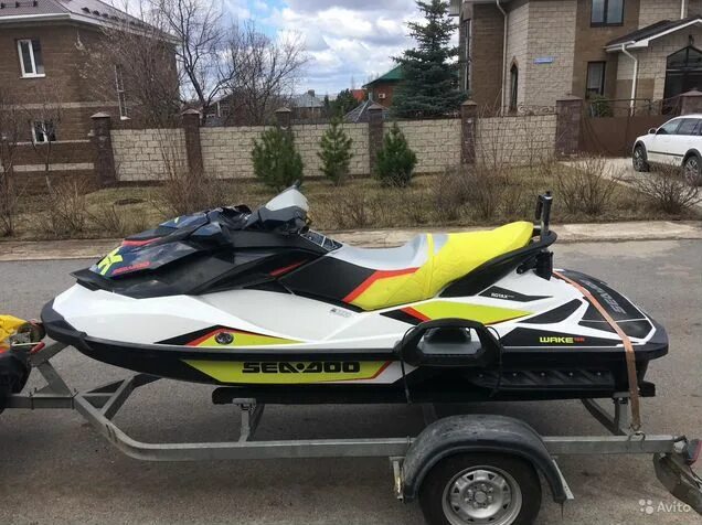 Куплю гидроцикл б у. BRP GTX 130. BRP гидроцикл 155 Wake. Sea Doo GTI 130 2014. Сиденье на гидроцикл заказать BRP 155.