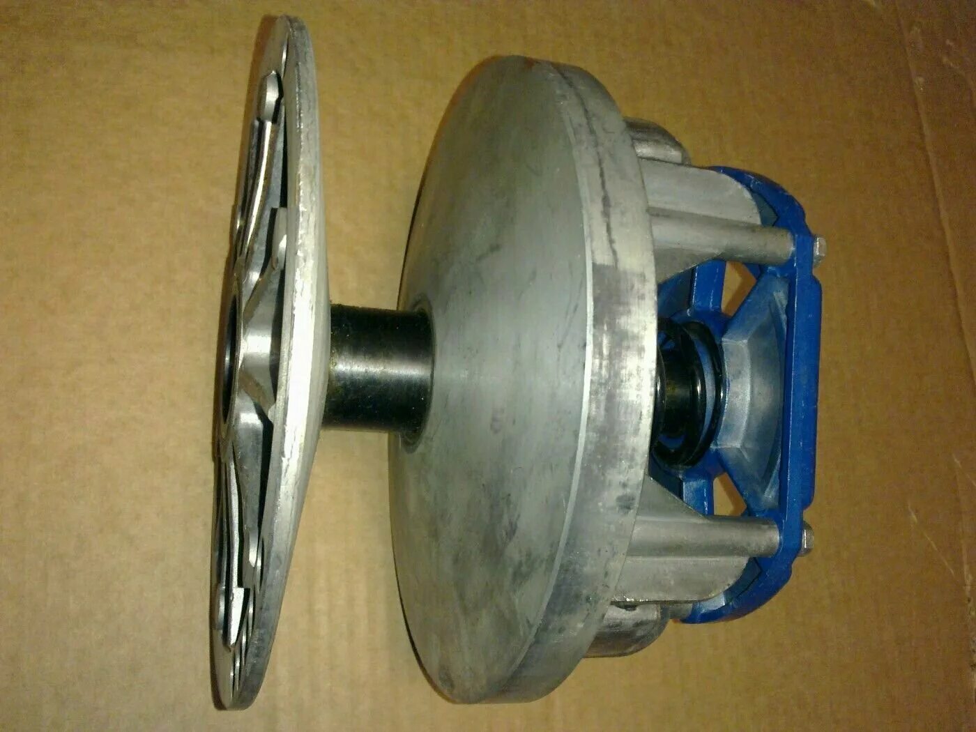 Вариатор "сафари-100" вал 25мм с выносом. Вариатор сафари. Вариатор сафари d-25mm safari 25. Вариатор сафари ведущий (вал 25) с выносом. Вариатор сафари в сборе на лифан 15 л.