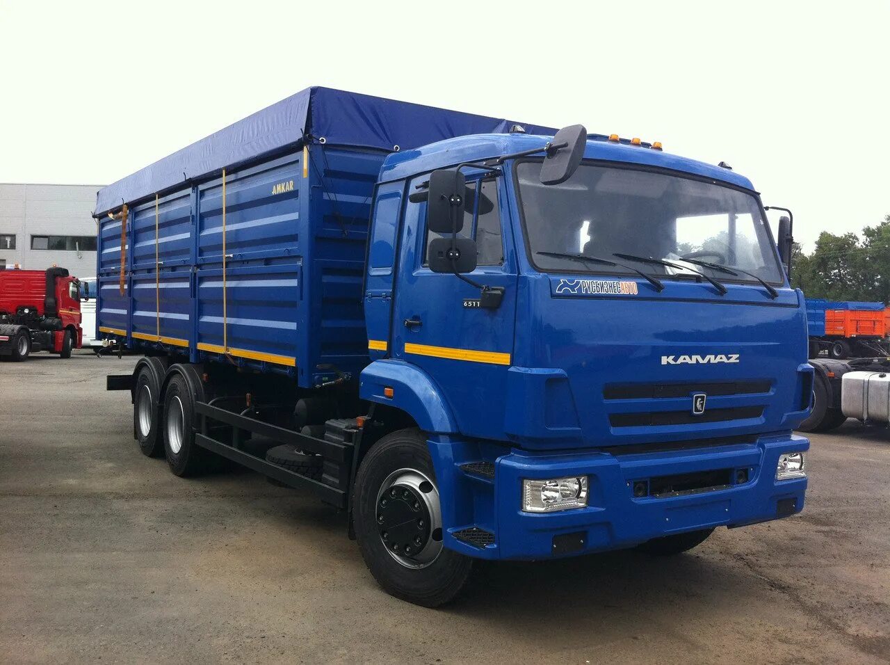 Камаз 5490 нео зерновоз. Зерновозы камаз 2022. Камаз volvo зерновоз. Камаз 65117 самосвал зерновоз. Зерновозы новые.