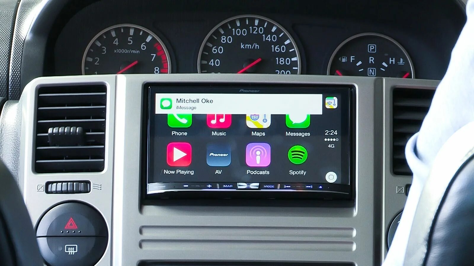 Почему не подключается carplay. Pioneer carplay 1din. мультимедиа в автомобиль. apple carplay. carplay монитор внешний aux.