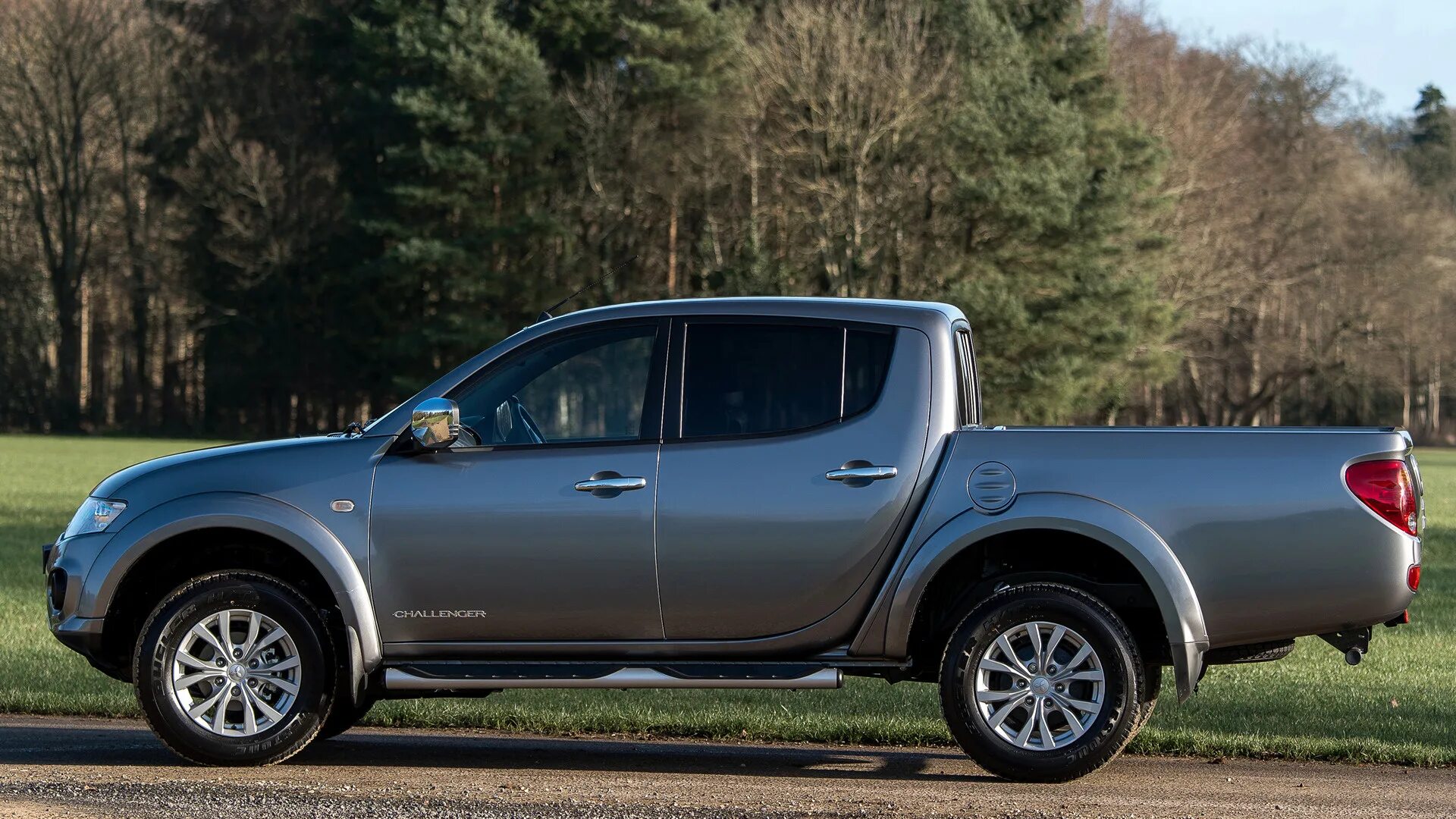 Mitsubishi l200 2.4. Мицубиси л200. Мицубиси l200. Митсубиси л200 2015. Пикап Митсубиси л200.