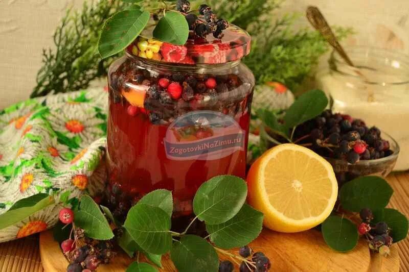 Рецепты ирги на зиму компот 3 литровую. Ирга ягода компот. ирга компот на зиму. варенье из ирги с лимоном. компот из ирги с лимоном.