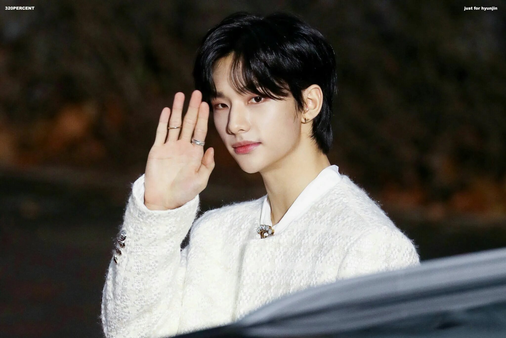 Hyunjin long for you перевод. Хван Хенджин 2020. Хван Хёнджин 2022. Хенджин Stray Kids. Stray Kids Хван Хёнджин.