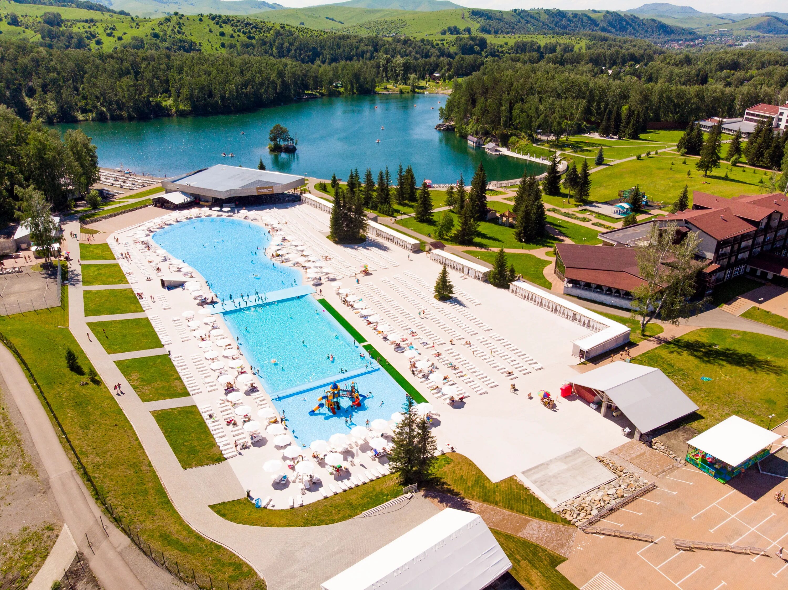 где можно отдохнуть курорты. бассейн вилла арнест кисловодск. мальдивы парадайз бунгало. алтайская ривьера озеро ая. бунгало на мальдивах.