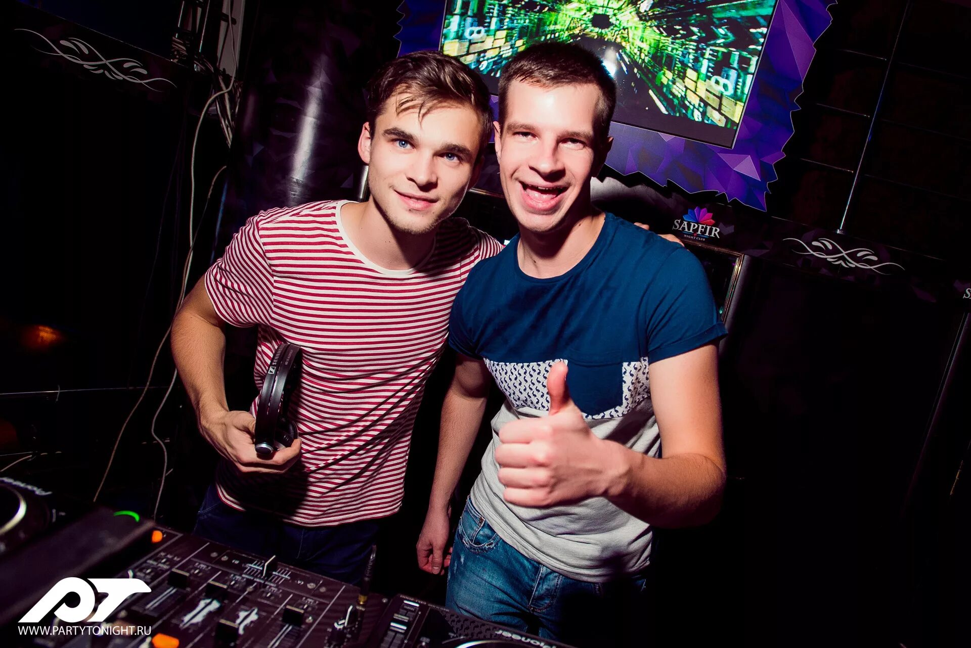 диджей артуро екатеринбург. дуэт диджеев. диджей дуэт. дуэт диджеев россии 2000. аня и кристина twins.