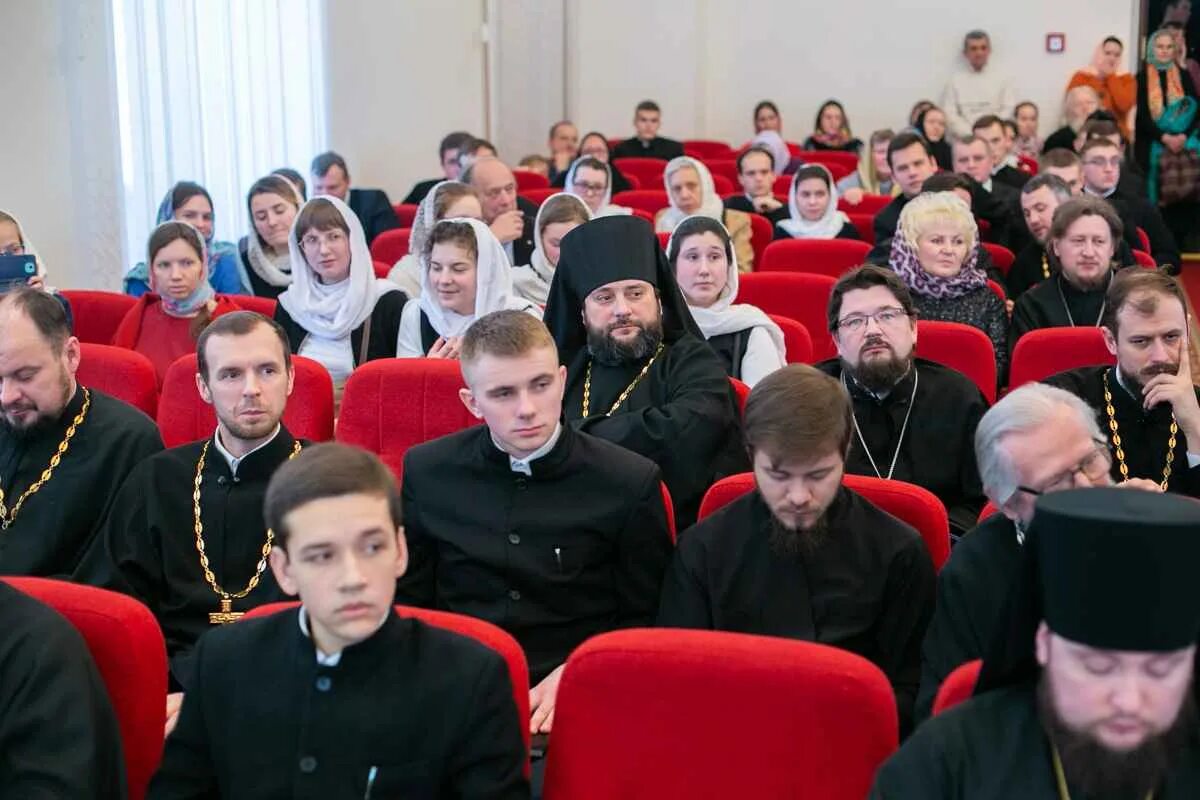 Игнатий (лукович) выпускники минской духовной семинарии. Минская духовная семинария фото. Бурсевич жировичская семинария. Клятное церковь беларусь. Минская семинария.