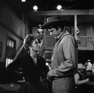 Gunsmoke (1955) .