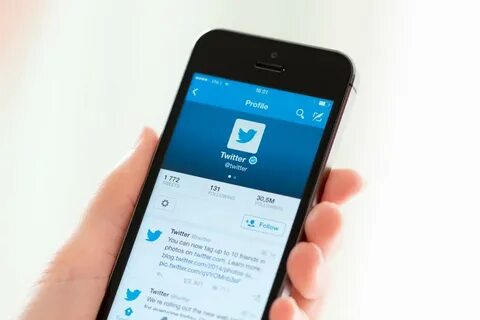 Enak twitter profile